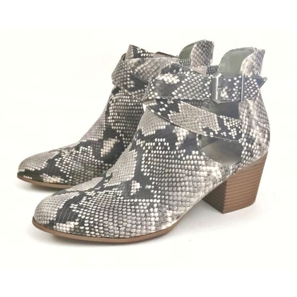 FERGALICIOUS KELSEY ANKLE BOOTS NATURAL SNAKE PRINT SIZE 9.5 - Picture 8 of 8